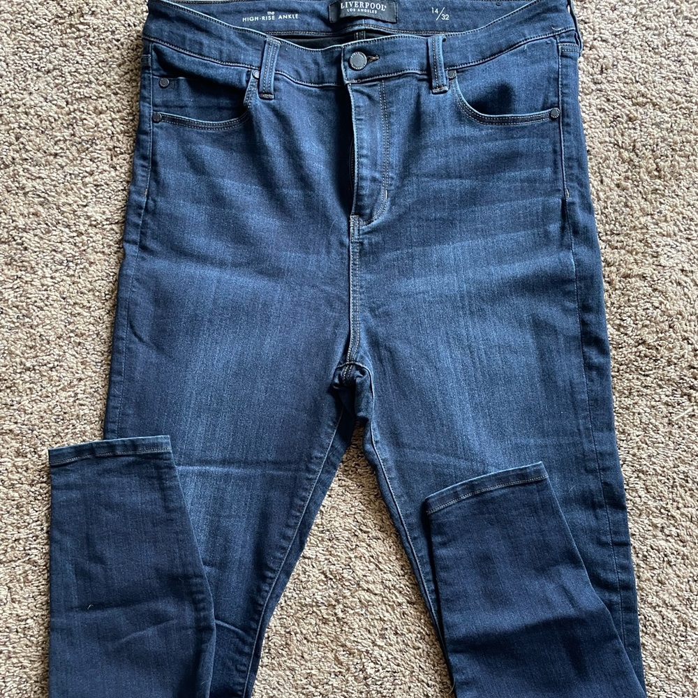 Liverpool woman’s stretch denim straight leg jeans. Almost new!